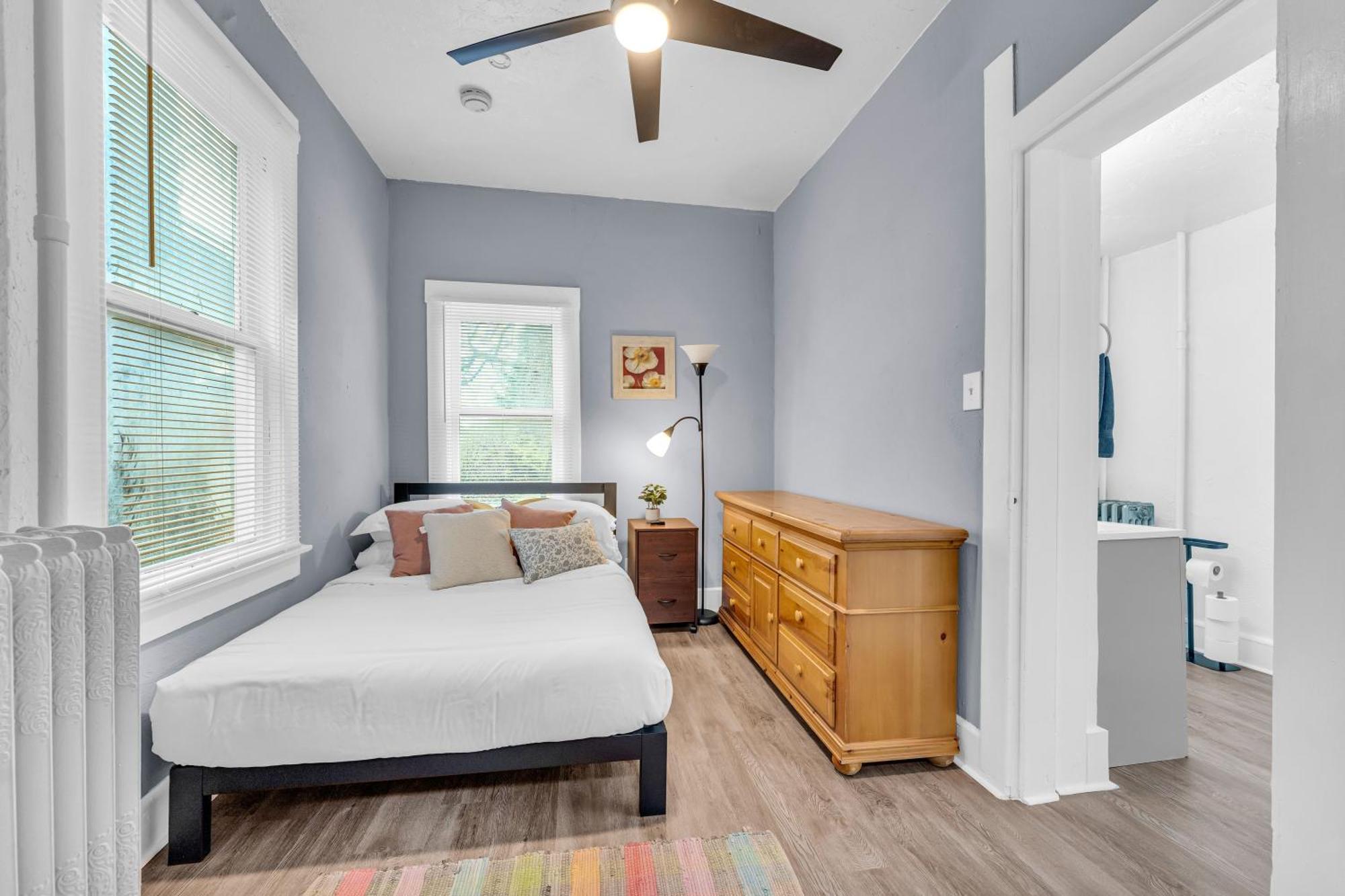 Apartament Historic Cozy Haven In Little Italy Cleveland Zewnętrze zdjęcie