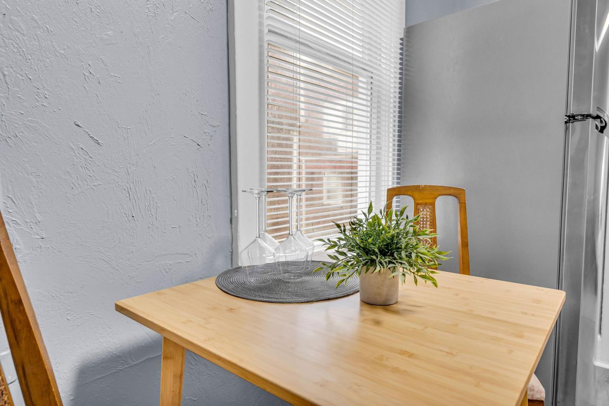 Apartament Historic Cozy Haven In Little Italy Cleveland Zewnętrze zdjęcie